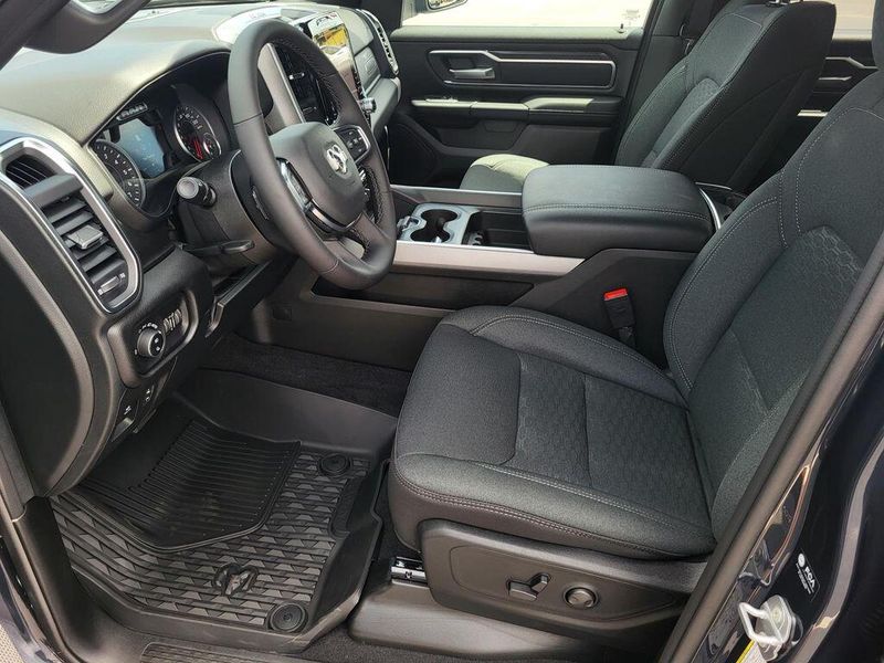 2025 RAM 1500 Big Horn Crew Cab 4x4 5