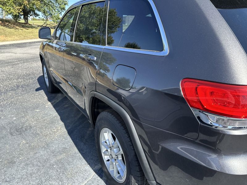 Used 2018 Jeep Grand Cherokee Laredo EImage 10