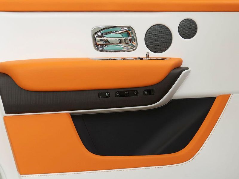 Used 2025 Rolls-Royce Cullinan Image 14