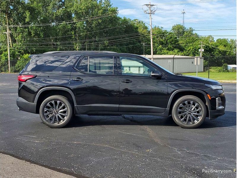 Used 2022 Chevrolet Traverse RS