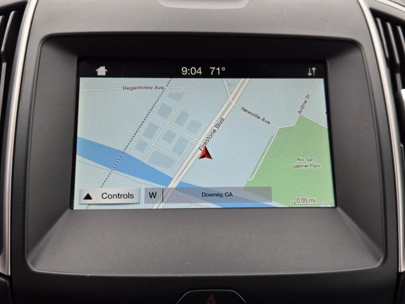 Used 2019 Ford Edge SEL FWD