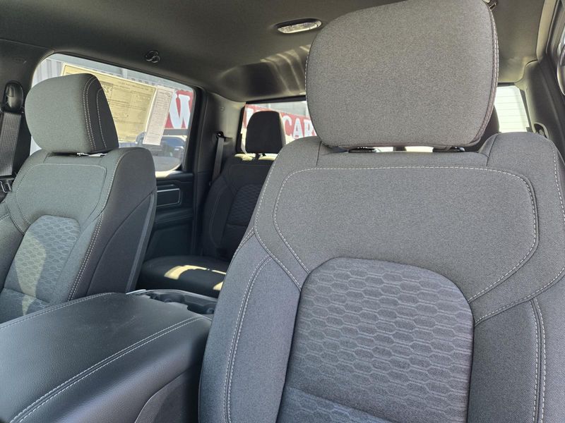 New 2026 RAM 1500 Big Horn Crew Cab 4x2 5'7' Box