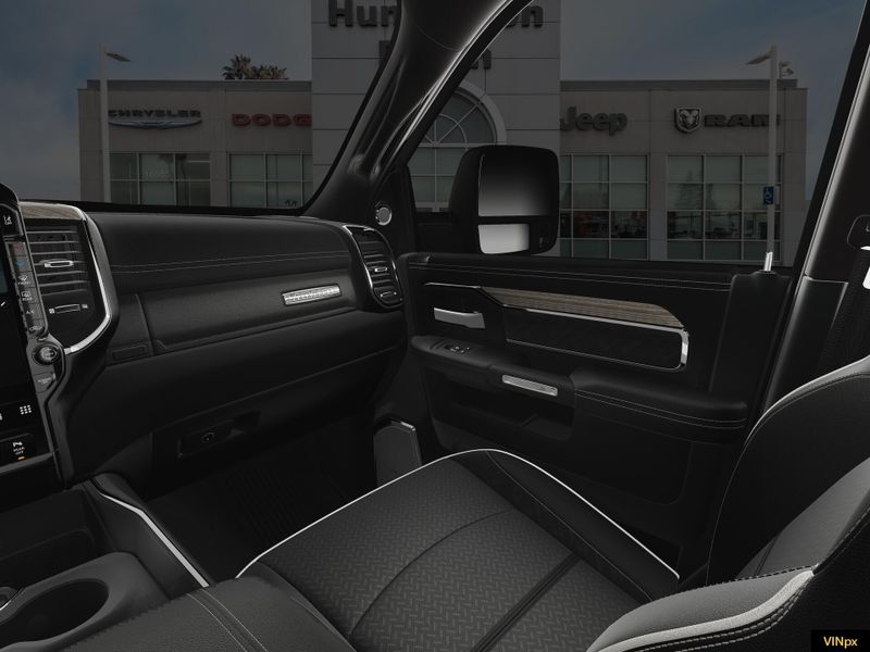 2025 RAM 3500 Laramie Crew Cab 4x4 DuallyImage 20