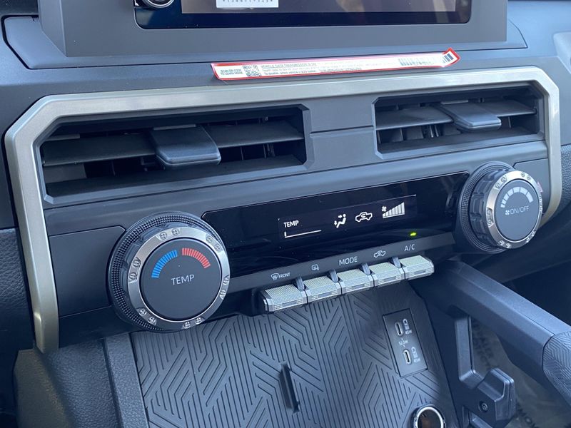 2025 Toyota Tacoma SRImage 18