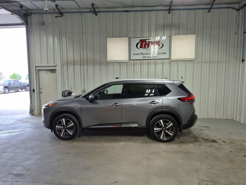 2023 Nissan Rogue PlatinumImage 19