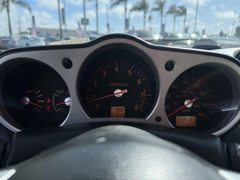 2005 Nissan 350Z EnthusiastImage 8