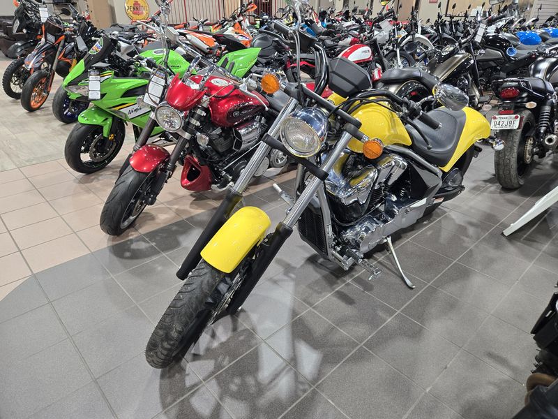 USED 2023 HONDA FURY Image 5