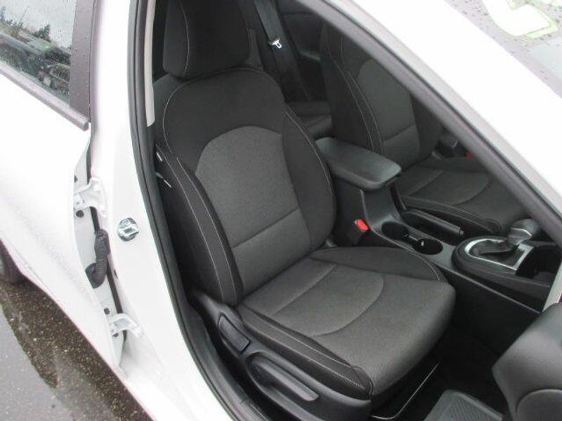 Used 2024 Kia Forte LXSImage 20