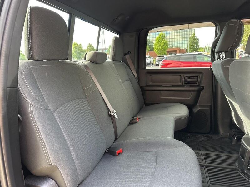 2022 RAM 2500 TradesmanImage 18