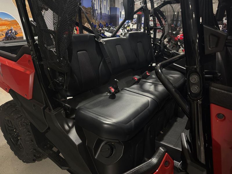 New 2025 Honda PIONEER 1000-6 DLX CREW Image 28