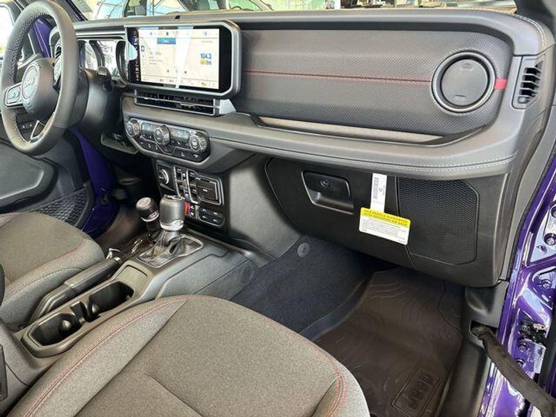 New 2026 Jeep Wrangler 4-door RubiconImage 7