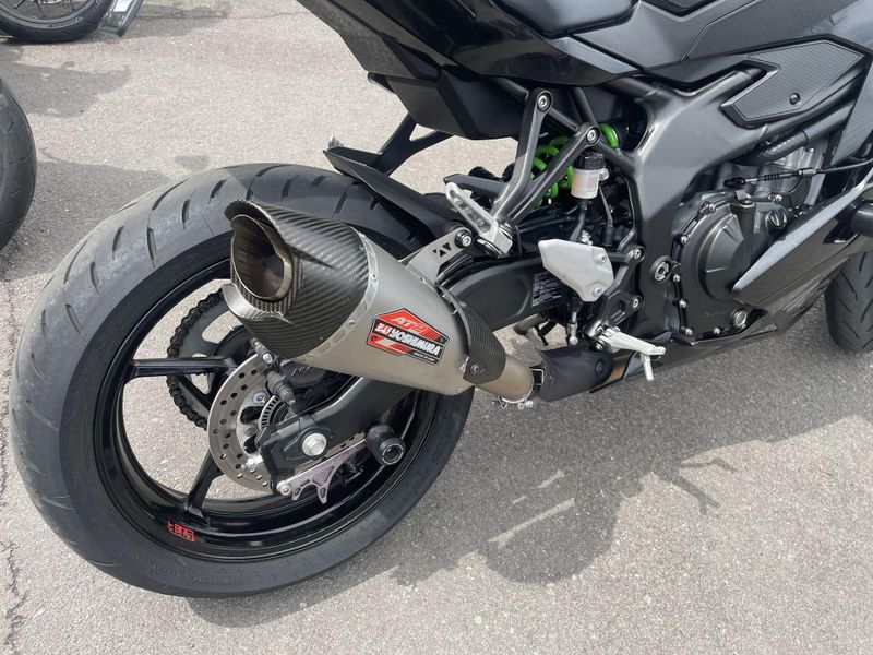 Used 2024 Kawasaki NINJA ZX-4RR Image 13