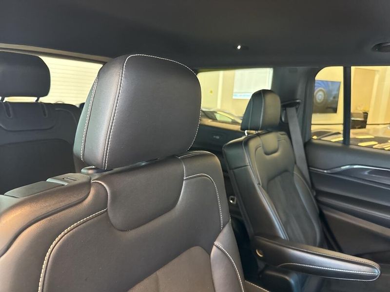 2022 Jeep Grand Cherokee L Altitude