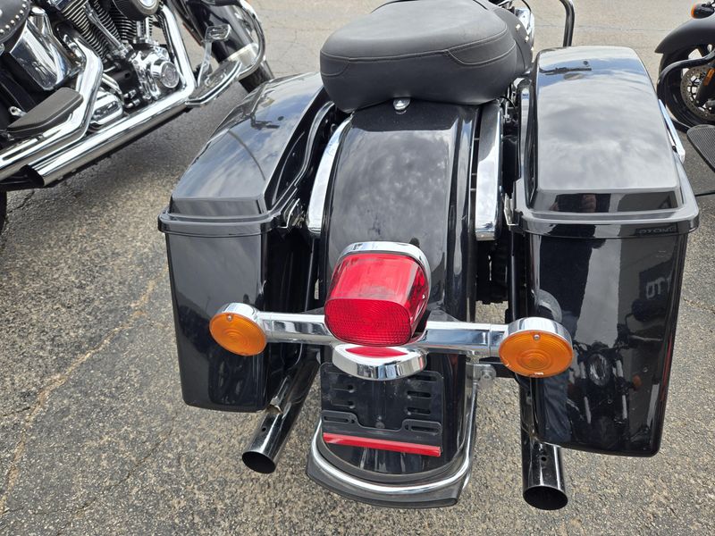 USED 2013 HARLEY ROAD KING Image 13