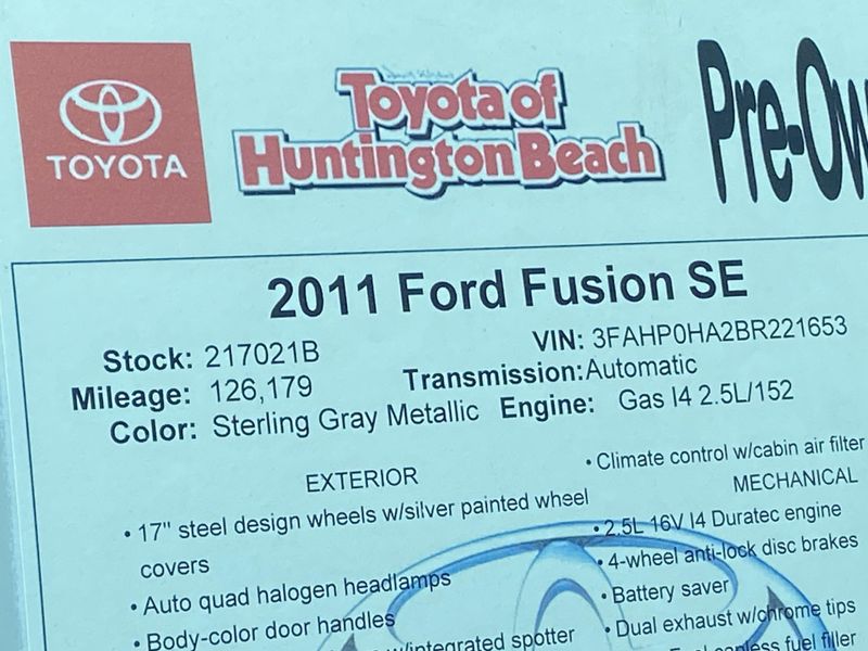2011 Ford Fusion SEImage 30