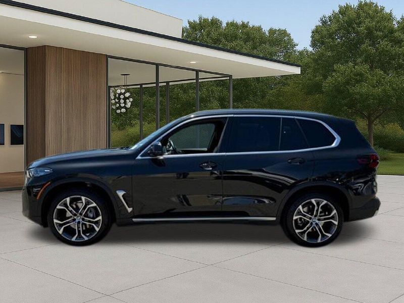 Used 2026 BMW X5 sDrive40iImage 13