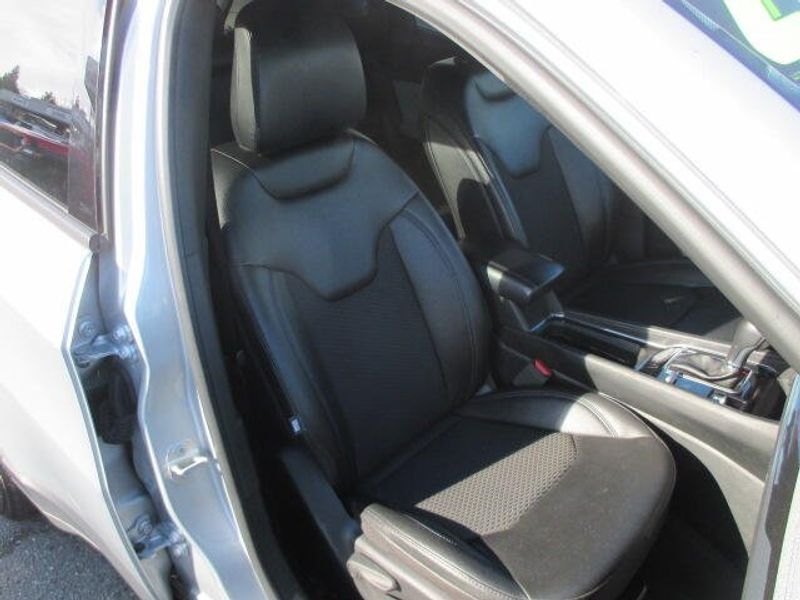 Used 2024 Jeep Compass LatitudeImage 24