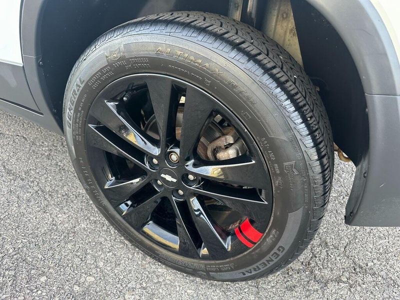 2019 Chevrolet Trax LT photo 9