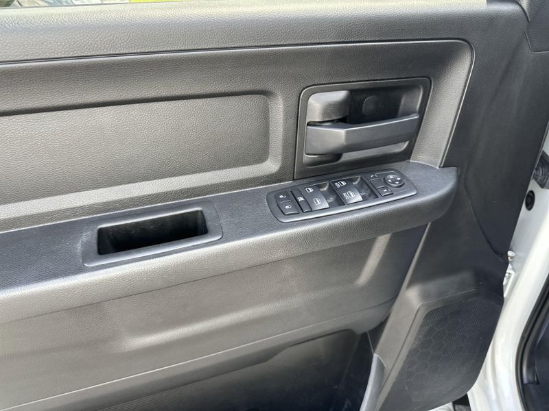Used 2018 RAM 3500 Chassis TradesmanImage 19
