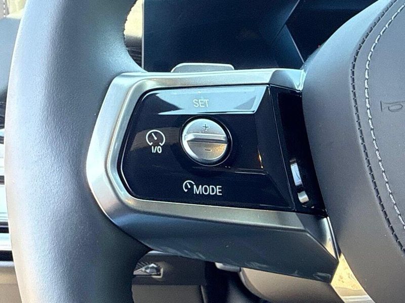 Used 2026 BMW i7 xDrive60Image 24