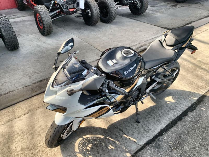 New 2026 Kawasaki NINJA ZX-6R ABS Image 17