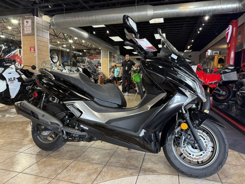 Used 2022 Kymco XTOWN 300I ABS Image 14