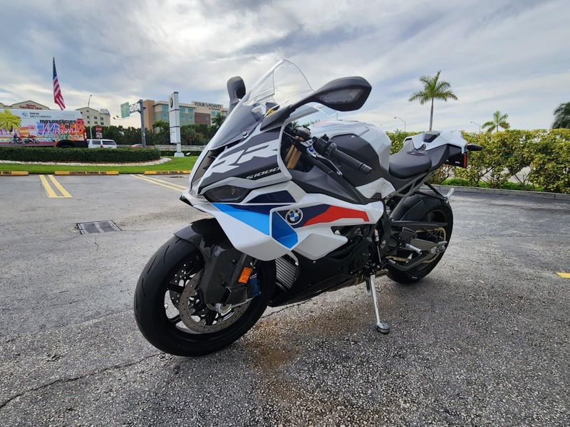 2026 BMW S 1000 RRImage 3