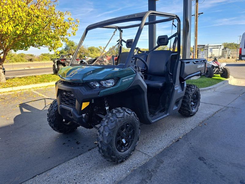 New 2026 Can-Am SSV DEF 62 HD7 GN 26 DPS HD7 