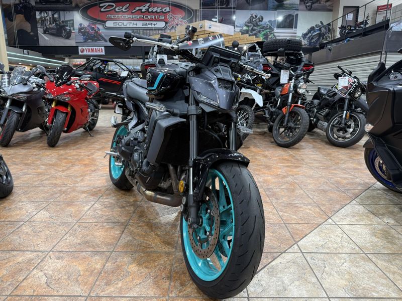 2024 Yamaha MT-09 Image 4
