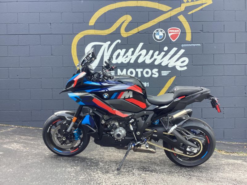 2025 BMW M 1000 XR 