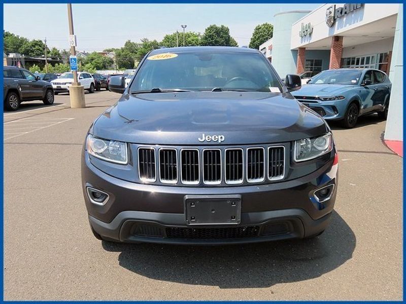 2016 Jeep Grand Cherokee LaredoImage 3