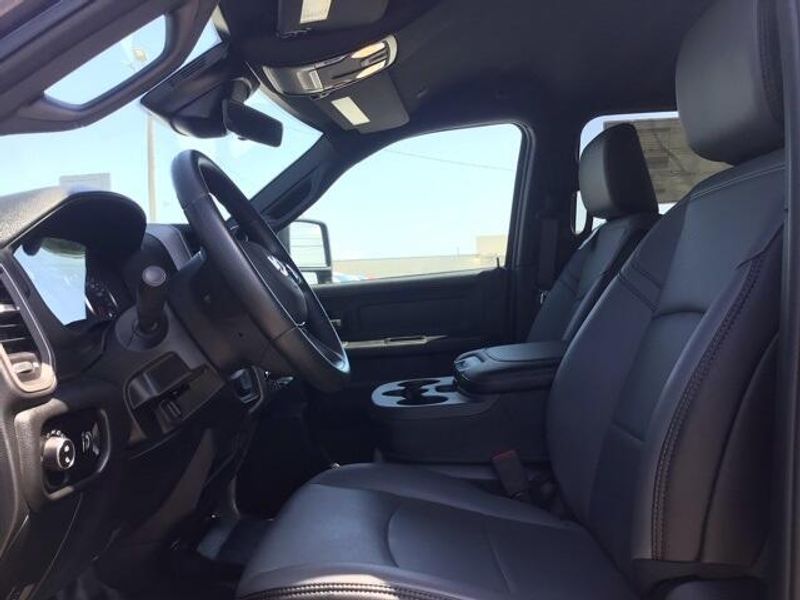 2025 RAM 2500 Tradesman Crew Cab 4x4 8