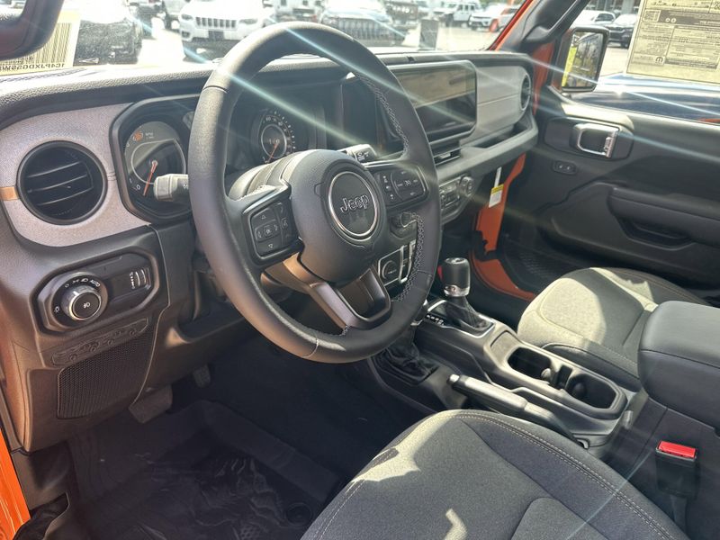 2025 Jeep Wrangler 4-door Sport SImage 18