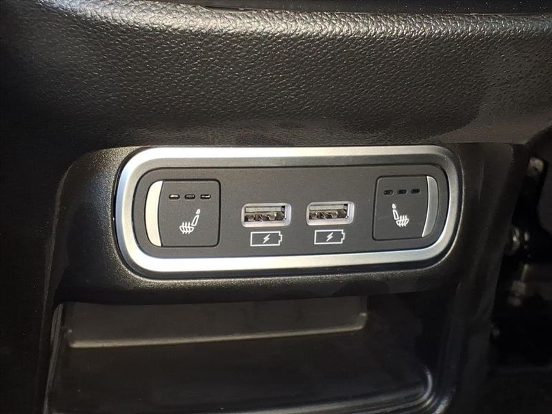 New 2025 Alfa Romeo Stelvio AwdImage 13