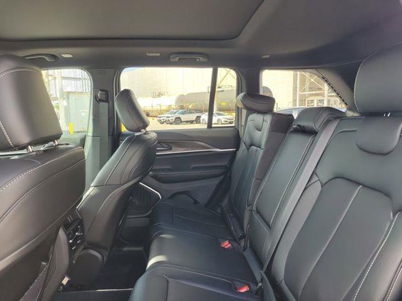 New 2026 Jeep Grand Cherokee Limited 4x4