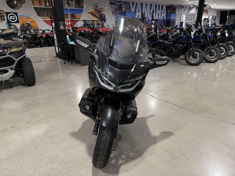 New 2026 Honda GOLDWING TOUR DCT Image 12