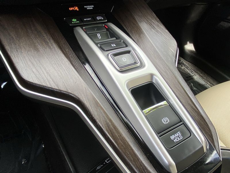 Used 2018 Honda Clarity Plug-In Hybrid TouringImage 24