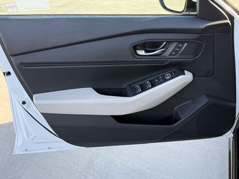 Used 2023 Honda Accord Hybrid EX-LImage 17