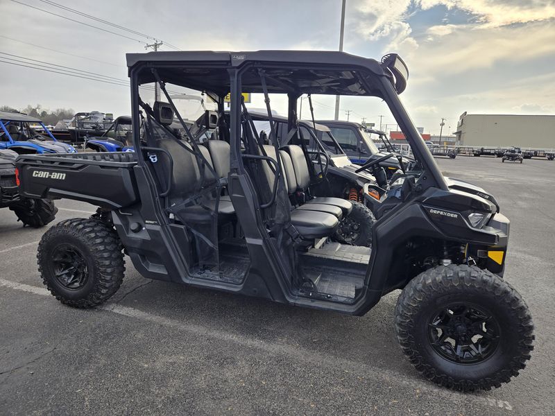 USED 2023 CAN-AM SSV DEF MAX DPS 62 HD9 BK 23 DPS HD9 Image 2