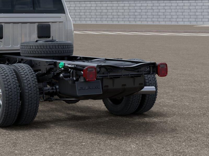 New 2026 RAM 4500 Big Horn Chassis Crew Cab 4x4 60