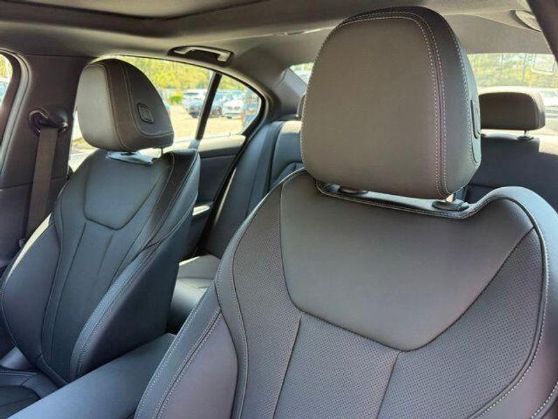 Used 2024 BMW 3 Series 330iImage 22