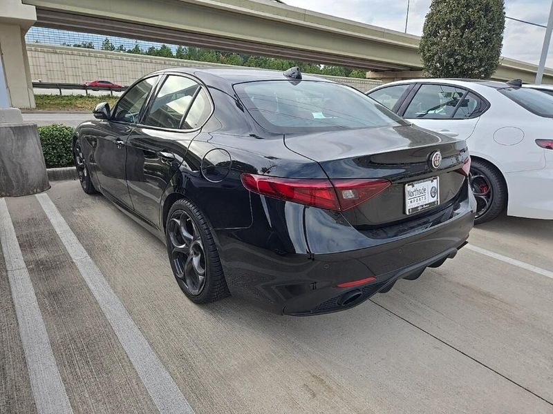 Used 2019 Alfa Romeo Giulia Ti SportImage 4