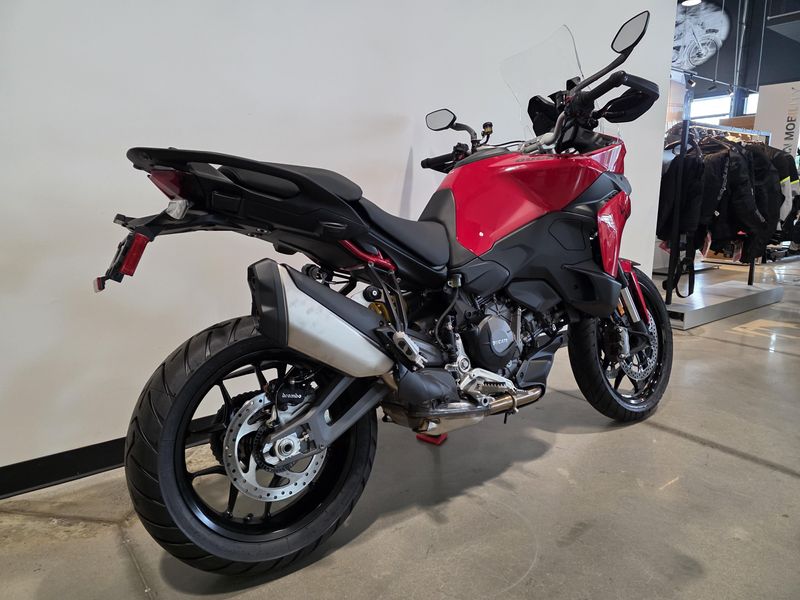 2025 Ducati Multistrada V2