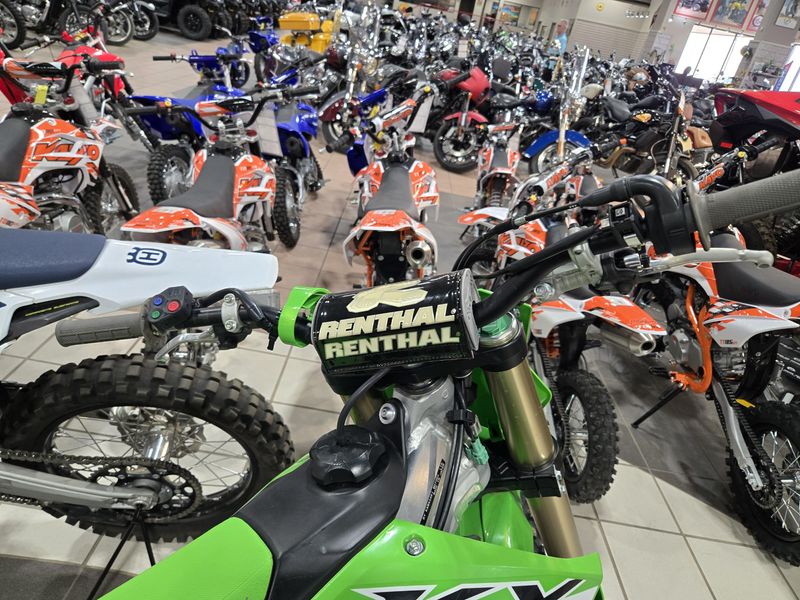 USED 2024 KAWASAKI KX 450 Image 9
