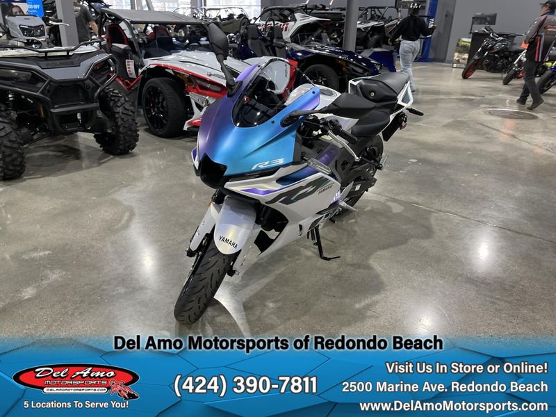 2025 Yamaha YZF-R3 ABS Image 8