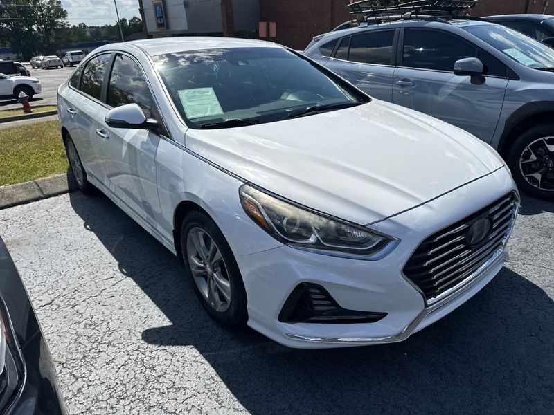 2018 Hyundai Sonata SELImage 3