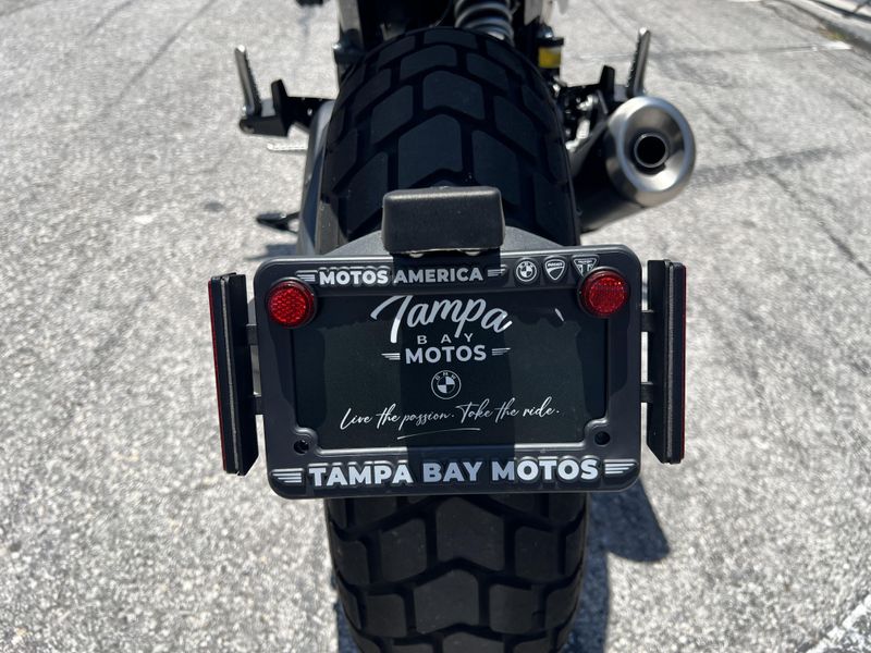 2023 Ducati Scrambler Icon 