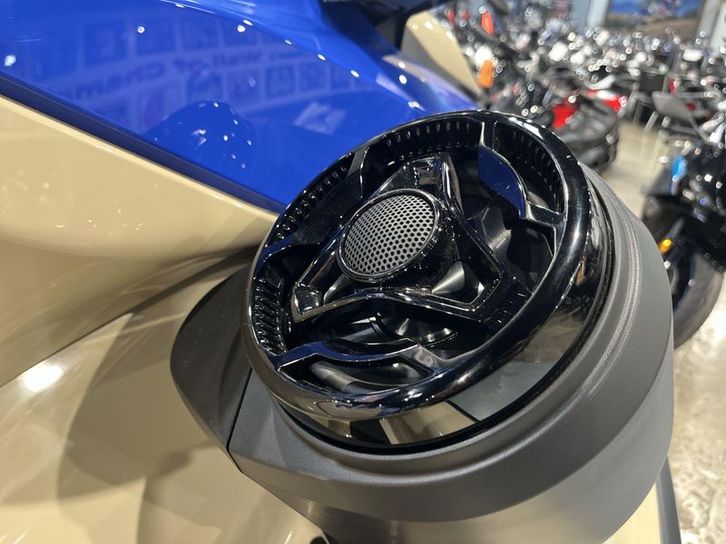 New 2025 Sea-Doo WAKE 170 (SOUND SYTEM) Image 16