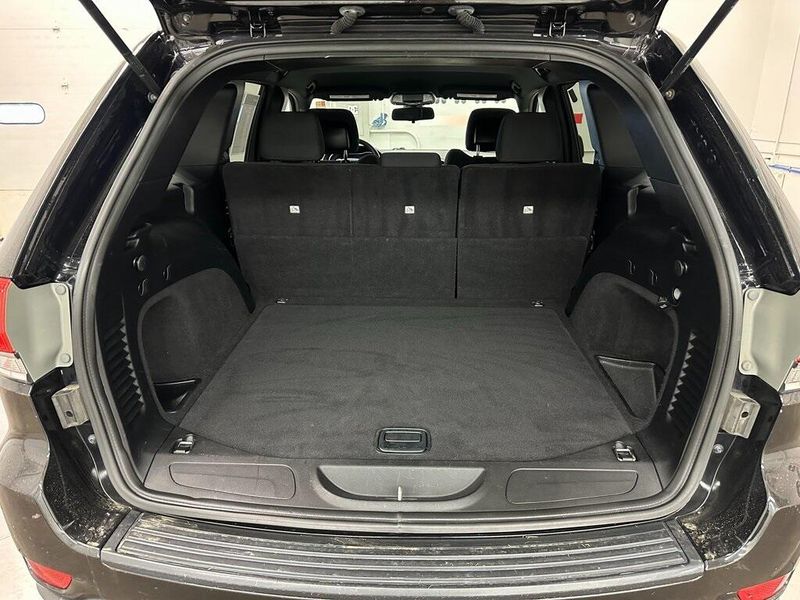 2015 Jeep Grand Cherokee LaredoImage 16