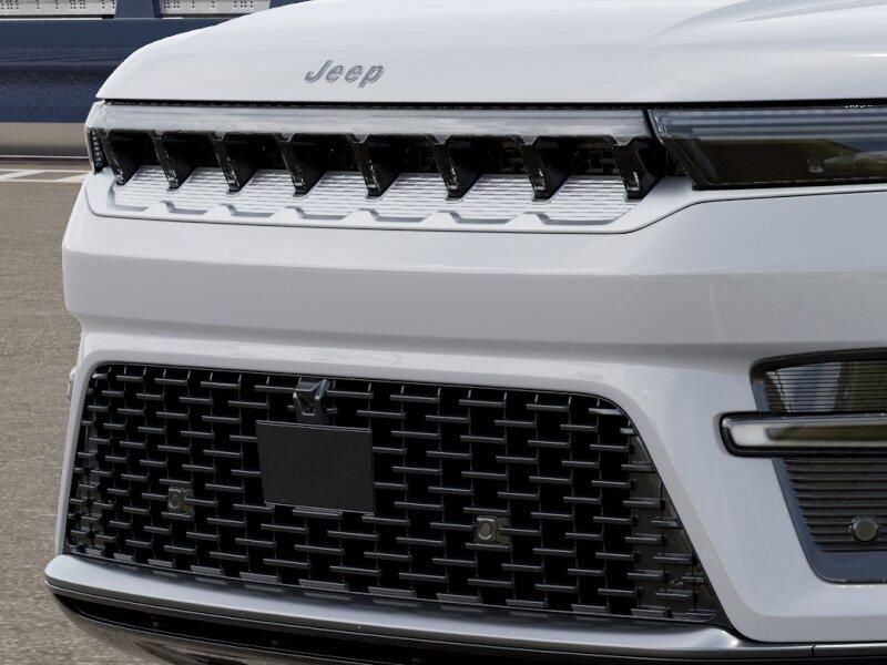 2026 Jeep Grand Wagoneer 4x4Image 11